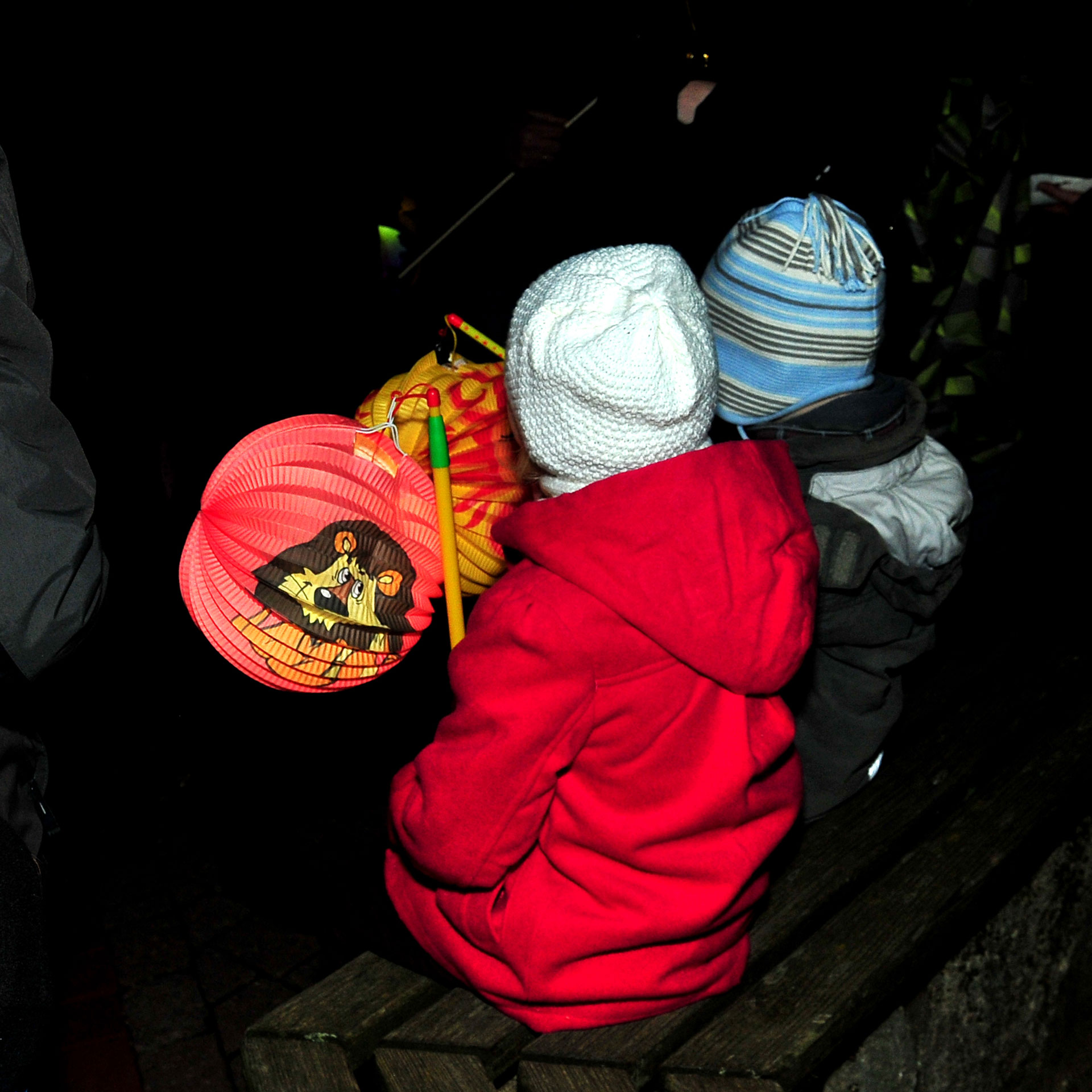 Kinder beim Laternenumzug